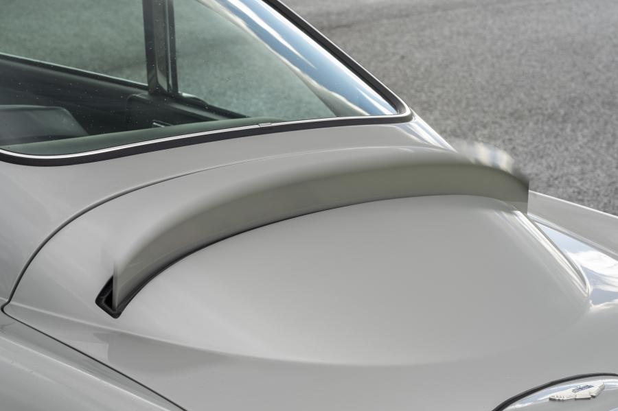 Детали экстерьера Aston Martin DB5 Goldfinger Continuation 2020 года  (фото 15 из 40)